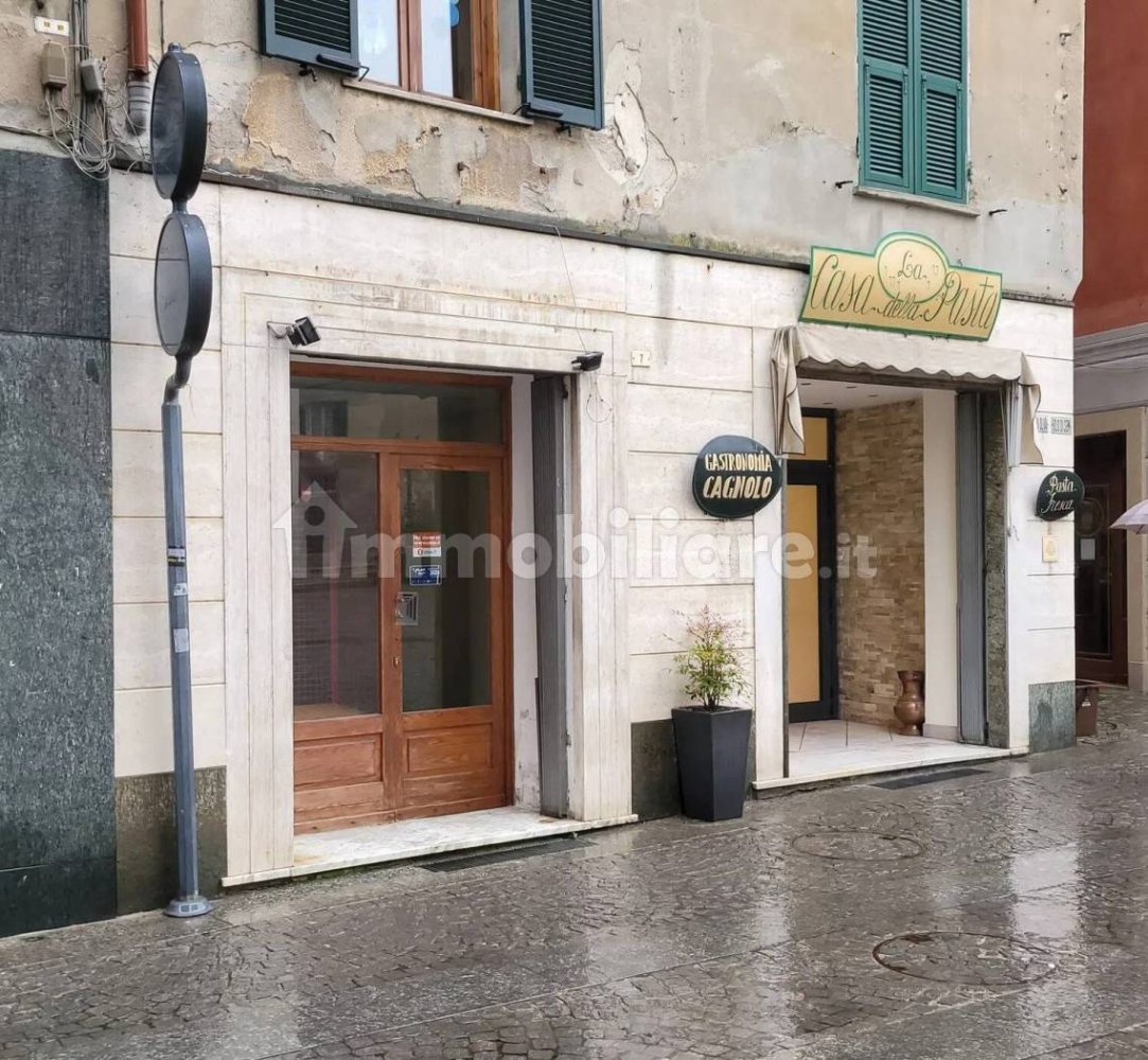 2-Zimmer Gewerbliche Immobilie in Ovada, Italy, Nr. 105915