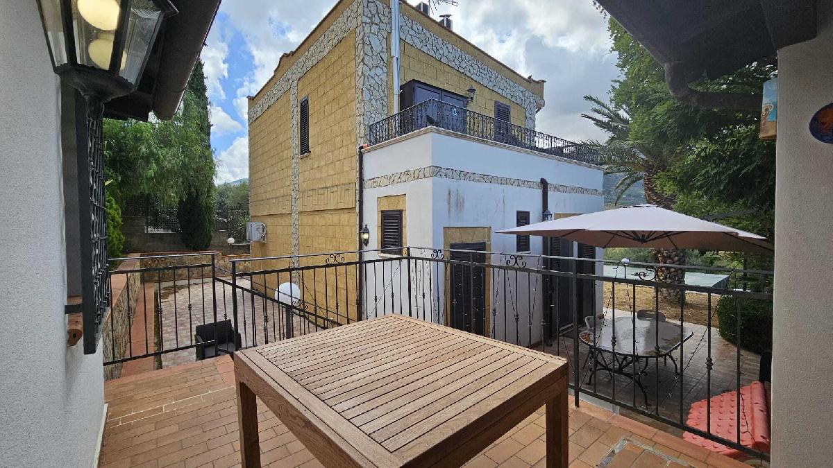 Villa de 3 dormitorios en Trabia, Italy No. 332751