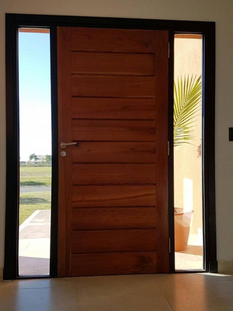 3 bedrooms House in Escobar, Argentina No. 60831