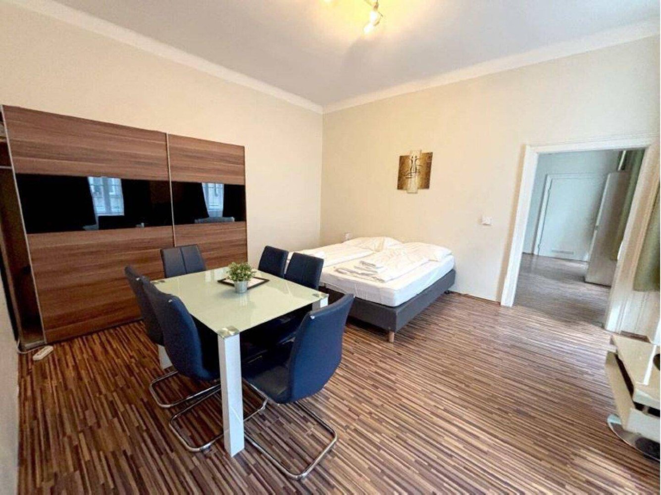 2 rooms Apartment in Rudolfsheim-Funfhaus, Austria No. 215774