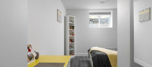 4 bedrooms House in British Columbia, Canada No. 1333 10