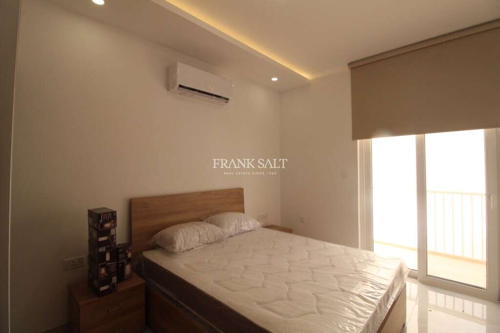 3 bedrooms Apartment in Marsalforn, Malta No. 5914