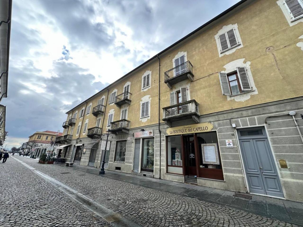 3 rooms Apartment in Venaria Reale, Italy No. 38149