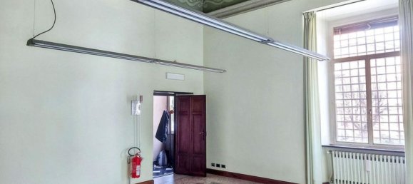 8 bedrooms Apartment in Savona, Italy No. 370729 10