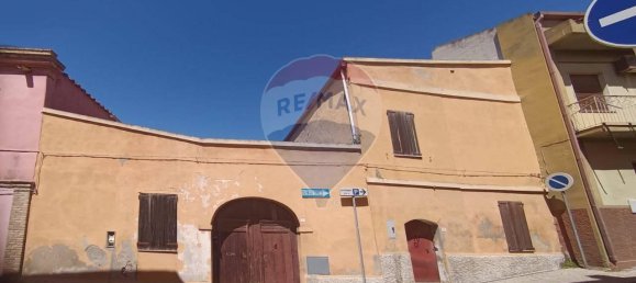 Casa de 9 habitaciónes en Sinnai, Italy No. 32074 15