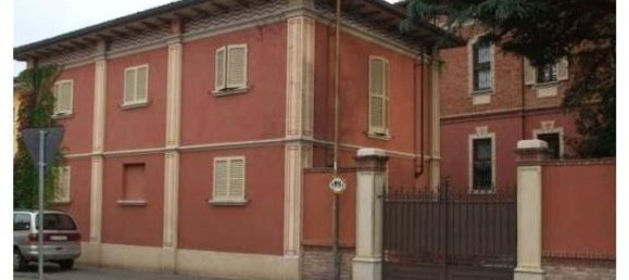 6 rooms House in Carpaneto Piacentino, Italy No. 98400 8