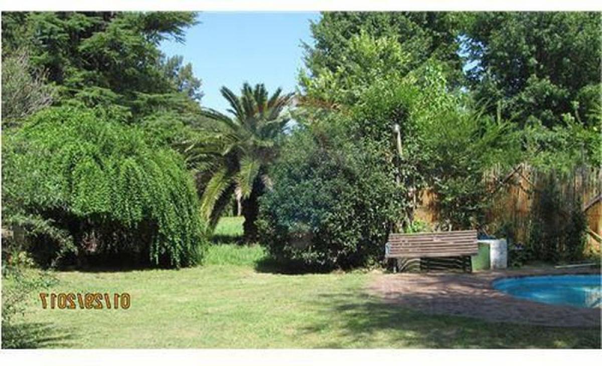 3 bedrooms Land in Moreno, Argentina No. 48344