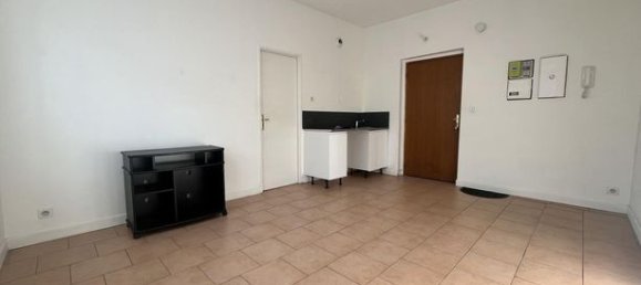 1 bedroom Apartment in Rouen, France No. 353932 2