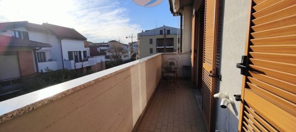 3 rooms Apartment in Biassono, Italy No. 260014 15