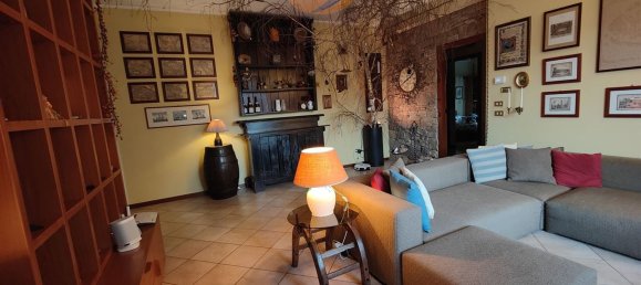 3 rooms Apartment in Biassono, Italy No. 260014 2
