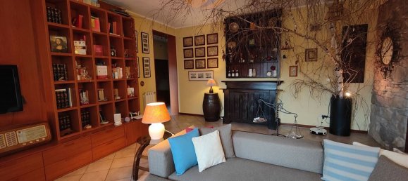 3 rooms Apartment in Biassono, Italy No. 260014 5