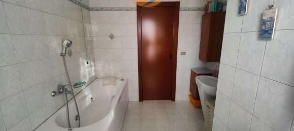 3 rooms Apartment in Biassono, Italy No. 260014 34