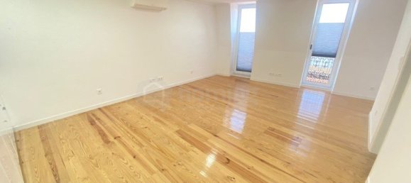 Здание 152м² в Лиссабон, Португалия № 144404 9