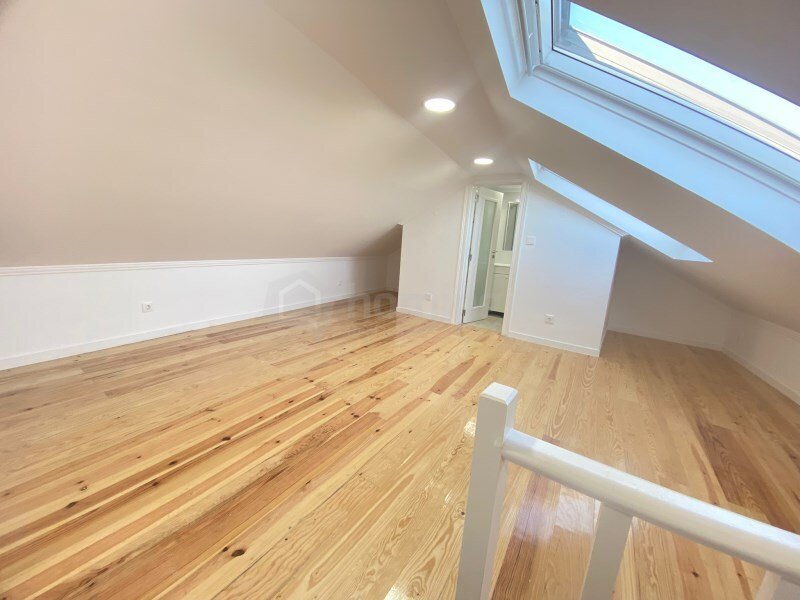 Здание 152м² в Лиссабон, Португалия № 144404