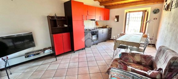 4 Schlafzimmer Haus in Solto Collina, Italy, Nr. 211473 15