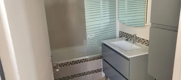 2 bedrooms Apartment in Saint-Germain-en-Laye, France No. 321629 3