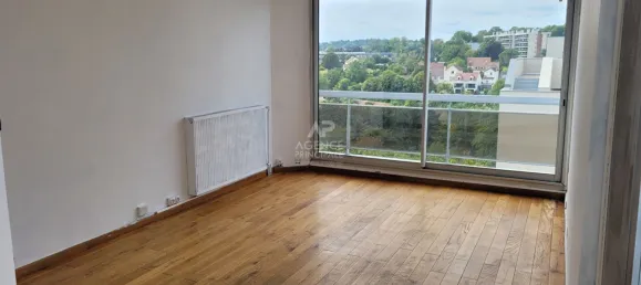 2 bedrooms Apartment in Saint-Germain-en-Laye, France No. 321629 2