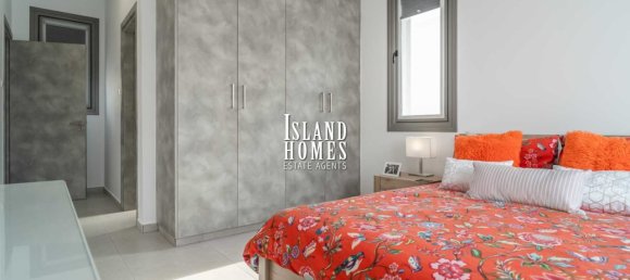 3 bedrooms House in Deryneia, Cyprus No. 24060 20