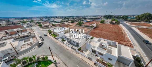 3 bedrooms House in Deryneia, Cyprus No. 24060 26