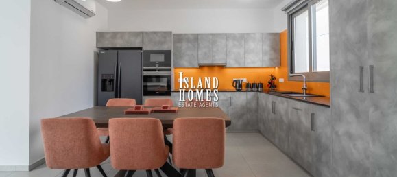 3 bedrooms House in Deryneia, Cyprus No. 24060 4