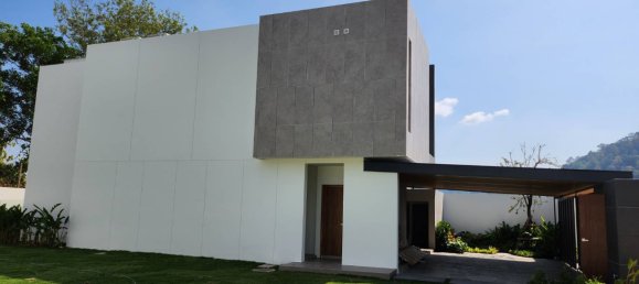 4 bedrooms Villa in Kathu, Thailand No. 8596 12