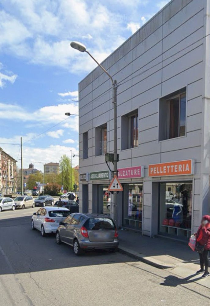 Propiedad comercial en Turin, Italy 450 m² No. 397830