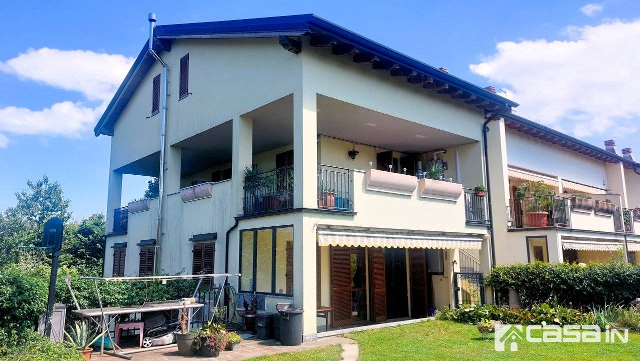 Apartamento T2 em Canonica d'Adda, Italy N.º 283340