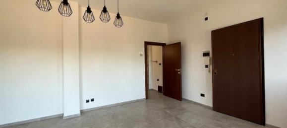 5 rooms Apartment in Taglio di Po, Italy No. 253096 2
