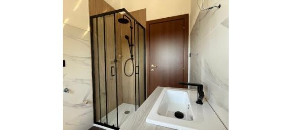 5 rooms Apartment in Taglio di Po, Italy No. 253096 7