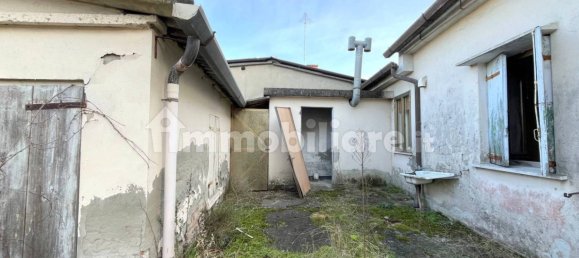 3 bedrooms Villa in Porto Viro, Italy No. 271410 19