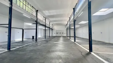  Parking in Neubau, Austria No. 197123