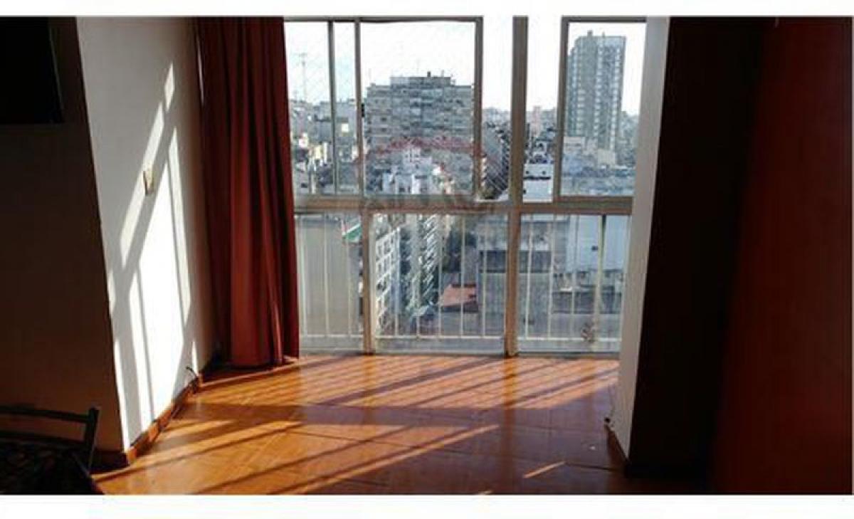 Apartamento de 2 dormitorios en Buenos Aires, Argentina No. 65098