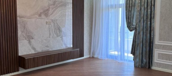 3 Schlafzimmer Wohnung in Baku, Azerbaijan, Nr. 2099 8