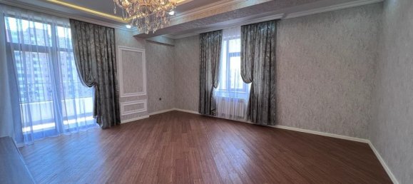 3 Schlafzimmer Wohnung in Baku, Azerbaijan, Nr. 2099 9