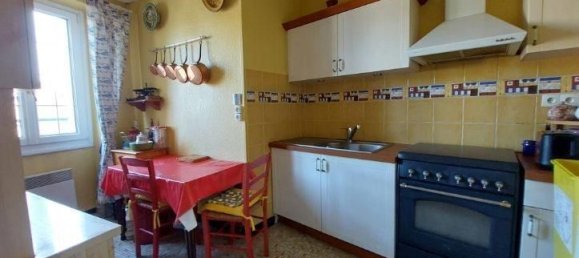 2 Schlafzimmer Haus in Manche, France, Nr. 353771 5