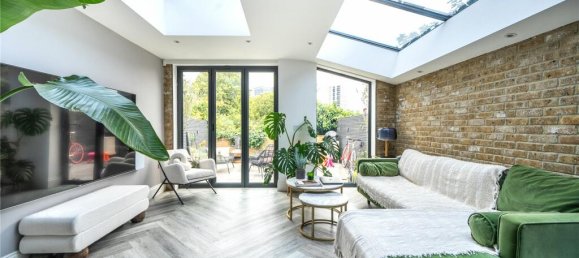 3 Schlafzimmer Haus in London, United Kingdom, Nr. 12165 12