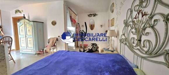 6 bedrooms Apartment in Massa, Italy No. 327395 20