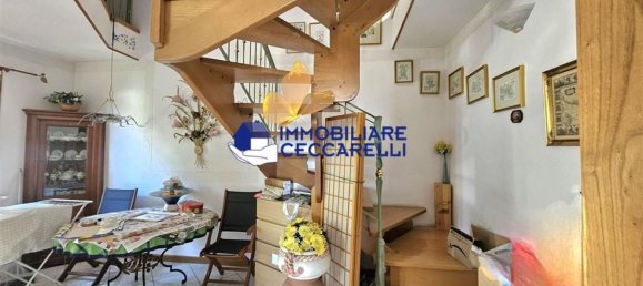 6 bedrooms Apartment in Massa, Italy No. 327395 8