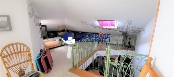 6 bedrooms Apartment in Massa, Italy No. 327395 11