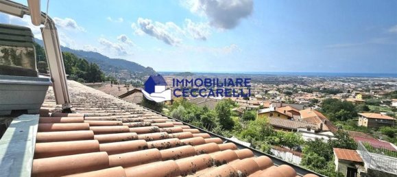 6 bedrooms Apartment in Massa, Italy No. 327395 15