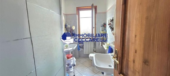 6 bedrooms Apartment in Massa, Italy No. 327395 6