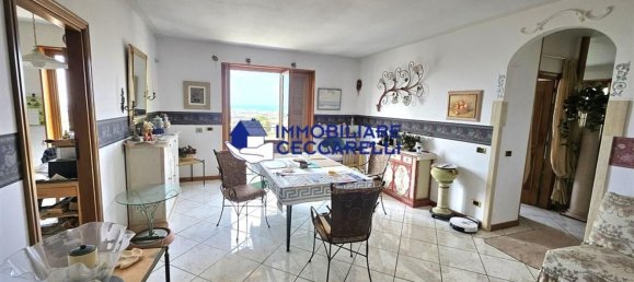 6 bedrooms Apartment in Massa, Italy No. 327395 2