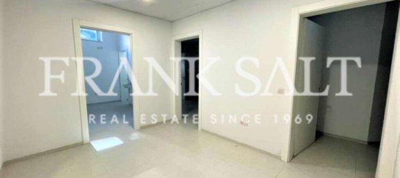 340m² Office in Naxxar, Malta No. 12379 9