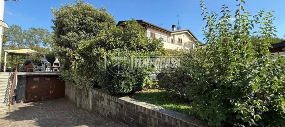 5 rooms Duplex in Seveso, Italy No. 299311 4