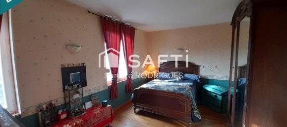 5 bedrooms House in Danizy, France No. 84008 12