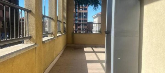 3 rooms Apartment in Gallarate, Italy No. 19325 15