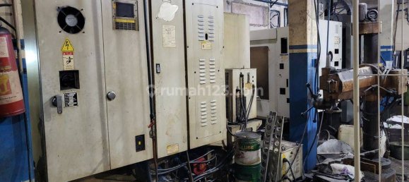 608m² Office in Cengkareng, Indonesia No. 1394 24