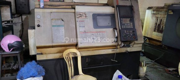 608m² Office in Cengkareng, Indonesia No. 1394 8