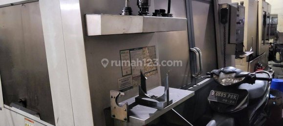 608m² Office in Cengkareng, Indonesia No. 1394 12