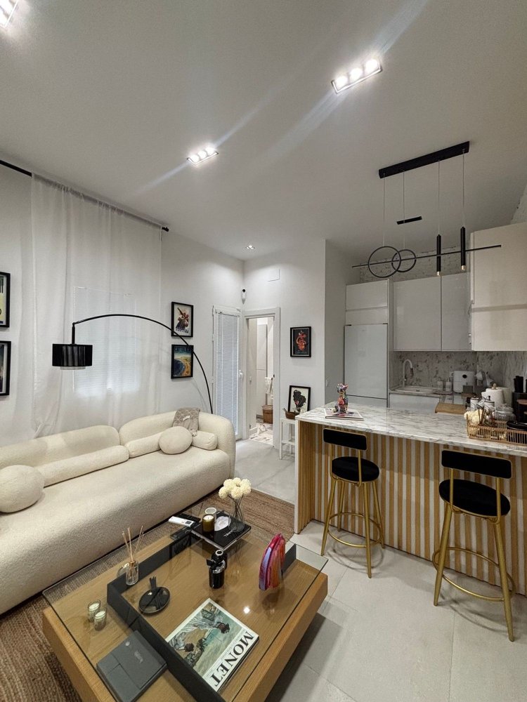 2 bedrooms Apartment in Madrid, Spain No. 146130